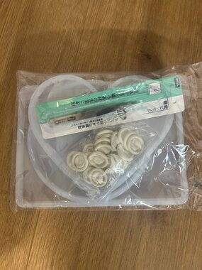 Silicone Heart Mold Set in White